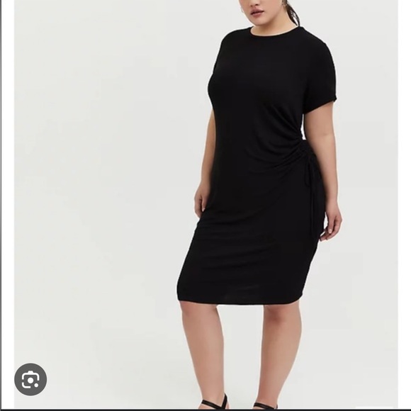 torrid Dresses & Skirts - BNWT Torrid's Black Side T-shirt Dress